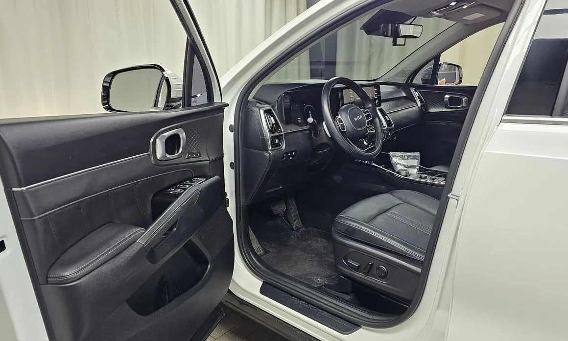 Kia Sorento — фото 7