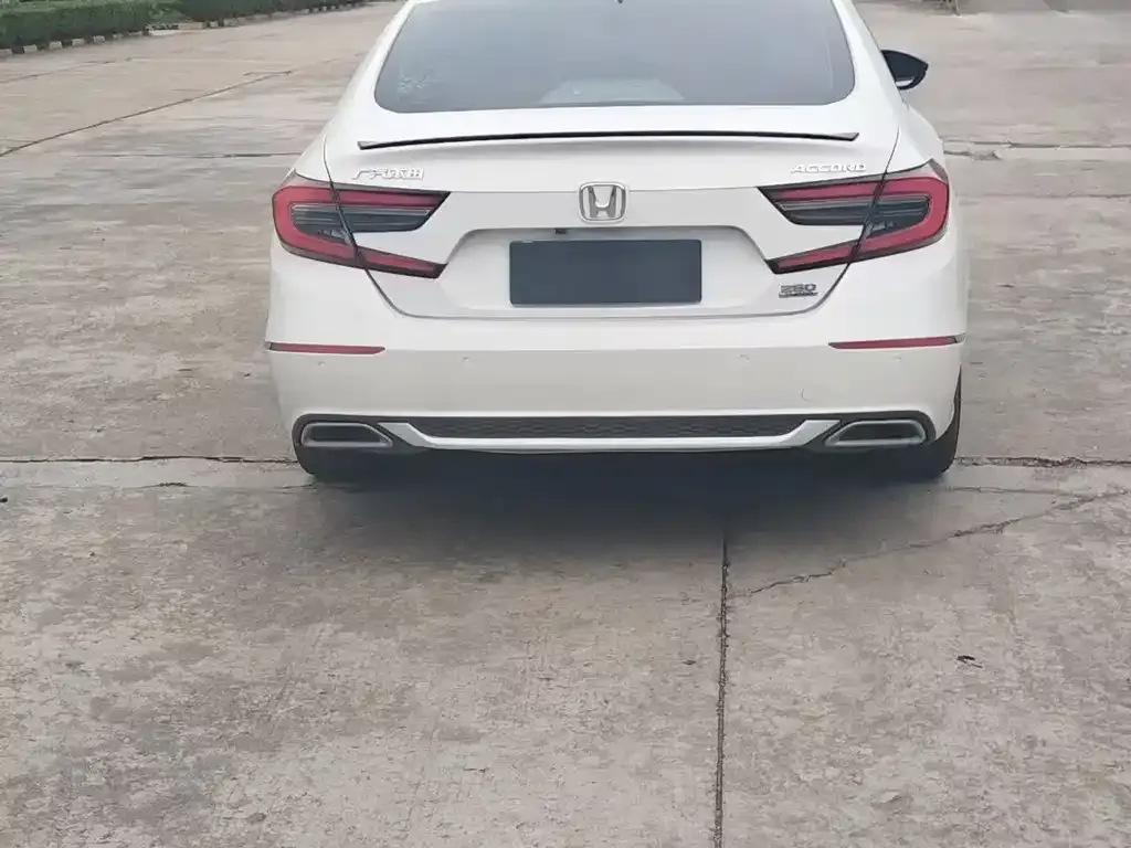 Honda Accord — фото 6