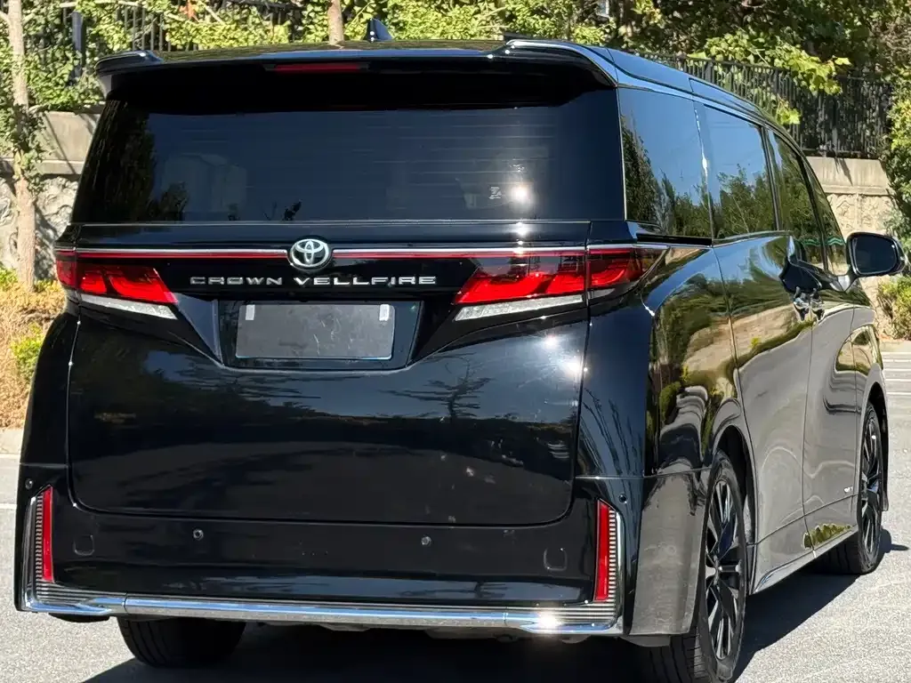 Toyota Vellfire — фото 7