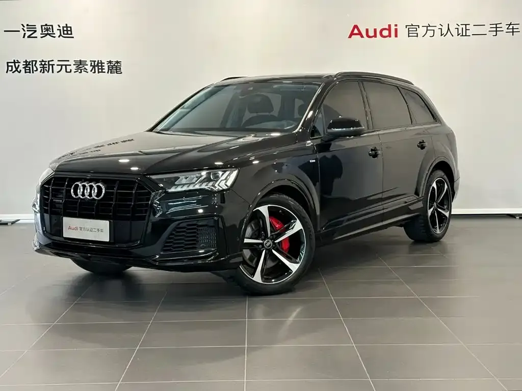 Audi Q7 — фото 1