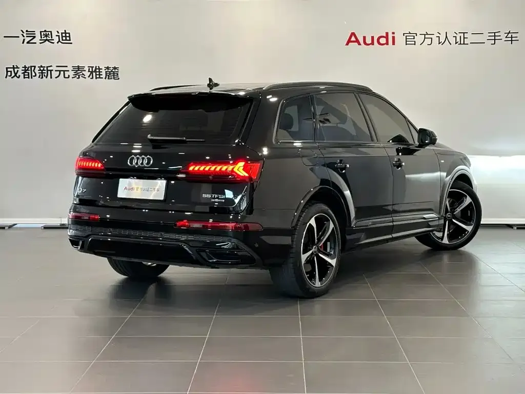 Audi Q7 — фото 5