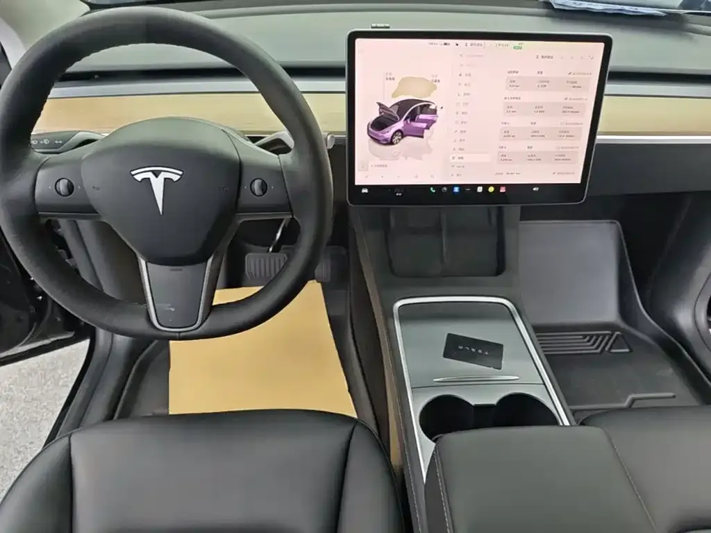 Tesla Model Y — фото 4
