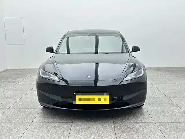 Tesla Model 3 — фото 3