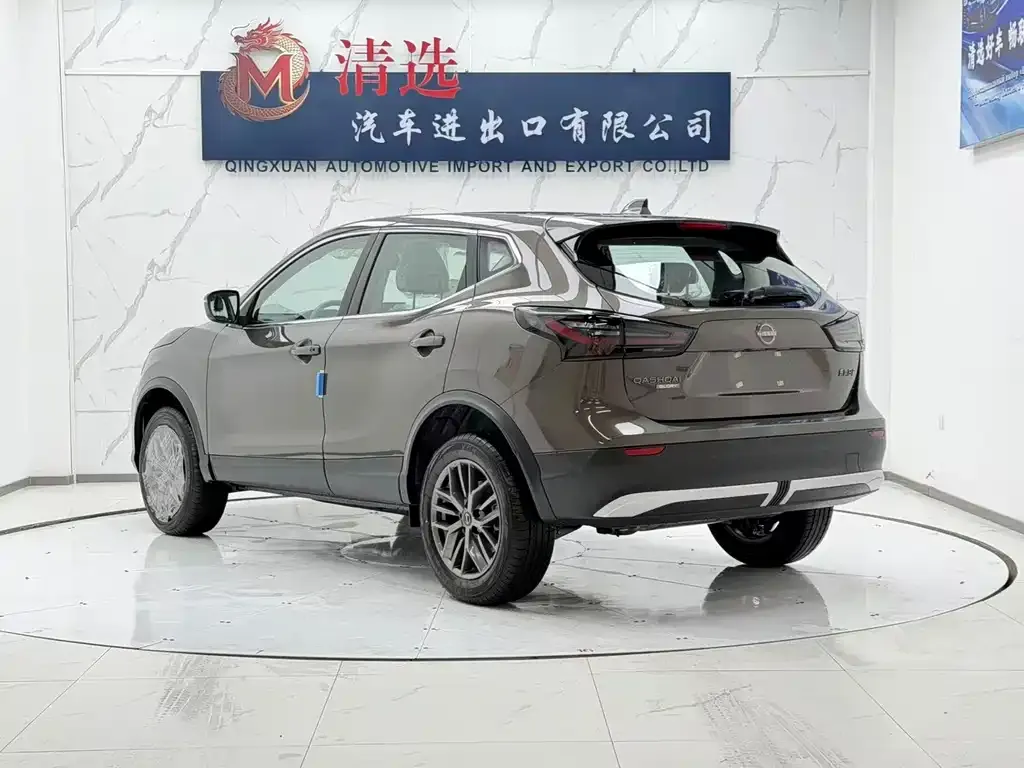 Nissan Qashqai — фото 9