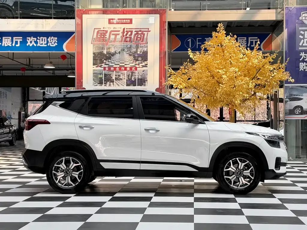 Kia KX3 — фото 5