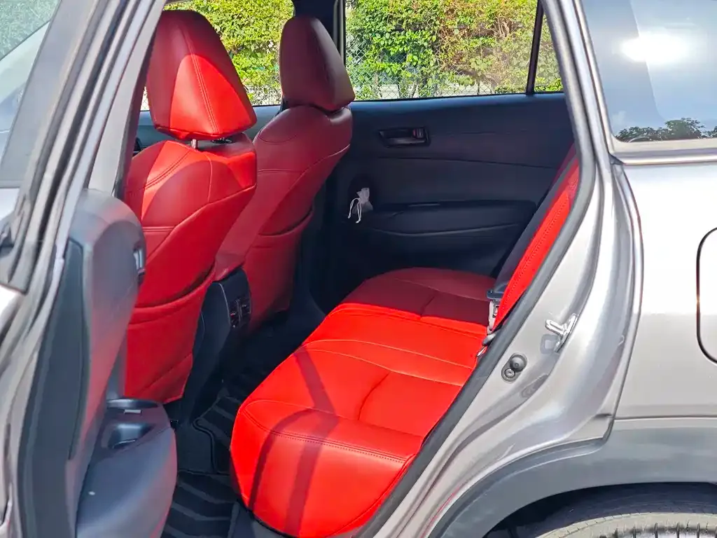 Toyota Corolla Cross — фото 3