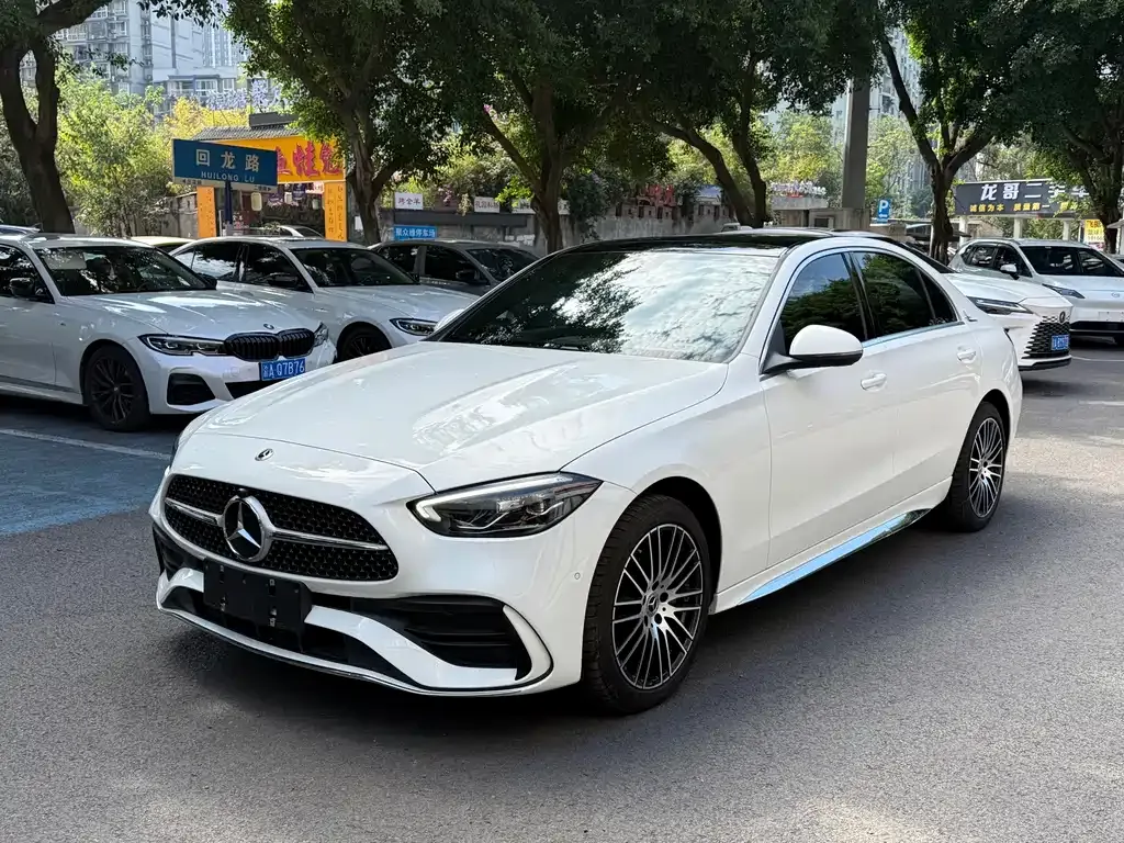Mercedes-Benz C-Class — фото 1