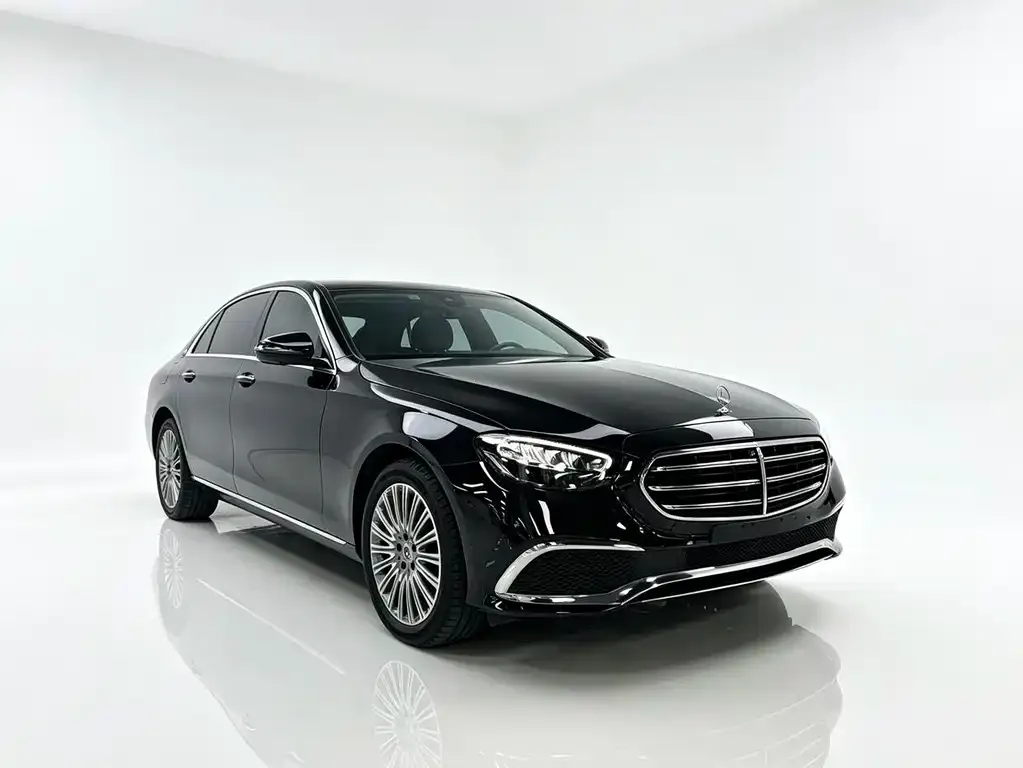 Mercedes-Benz E-Class — фото 2