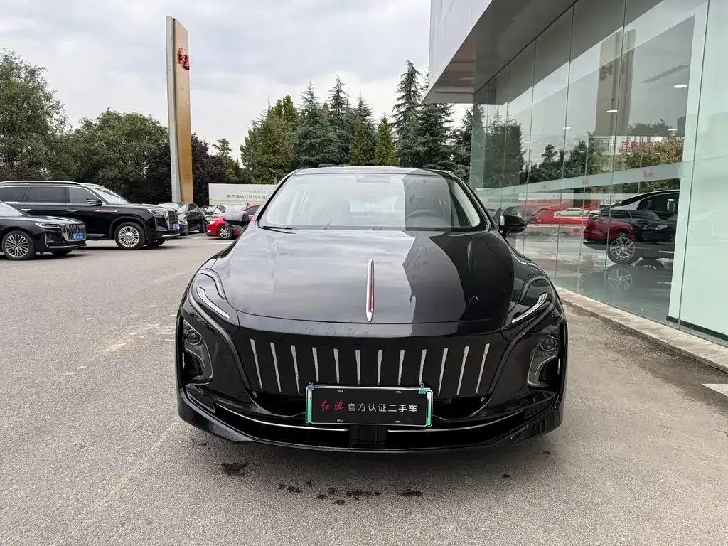 Hongqi E-QM5 — фото 3