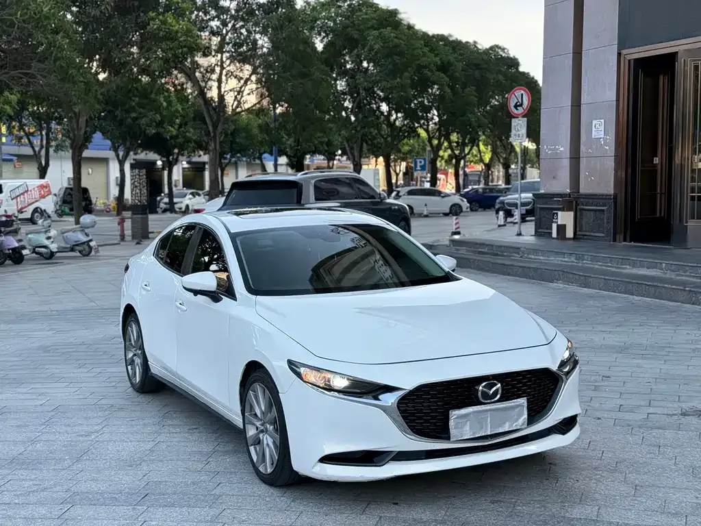 Mazda 3 Axela — фото 6