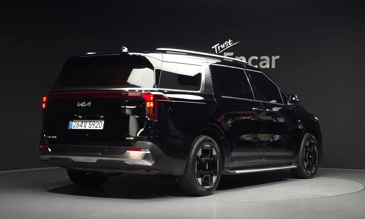 Kia Carnival — фото 2
