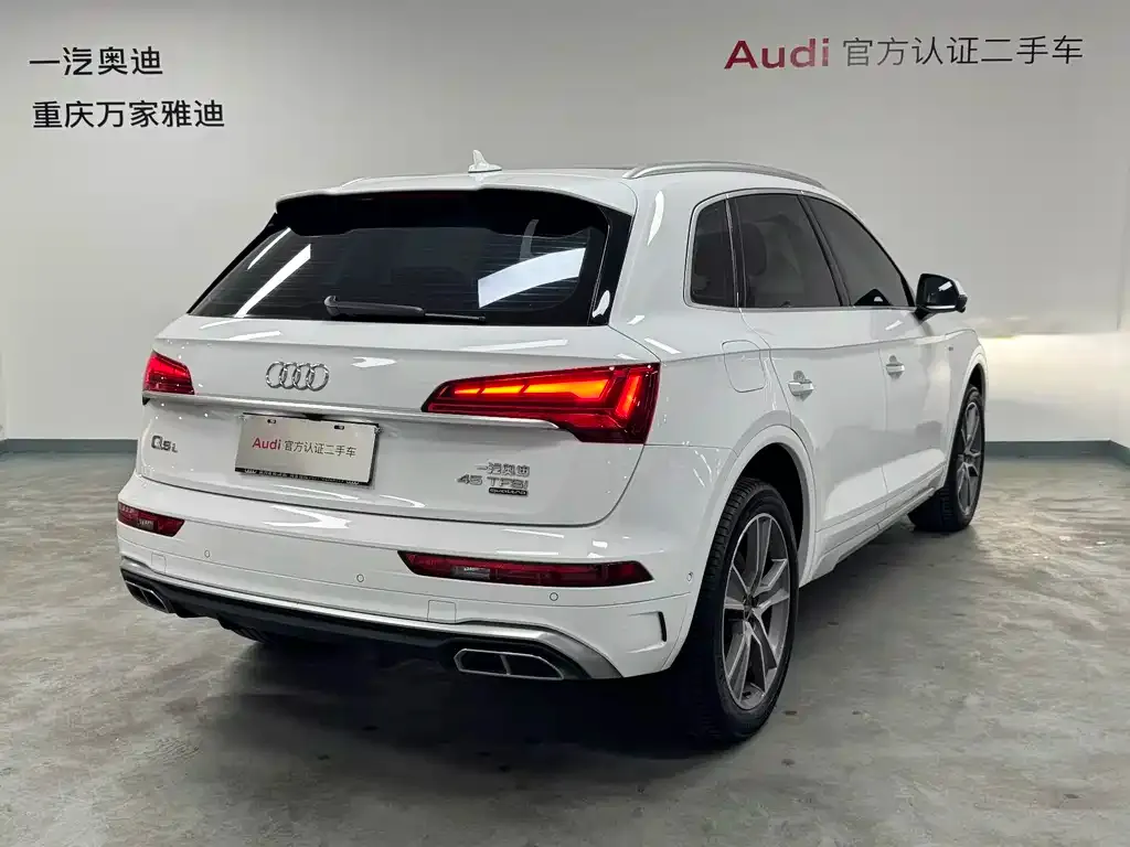 Audi Q5L — фото 4
