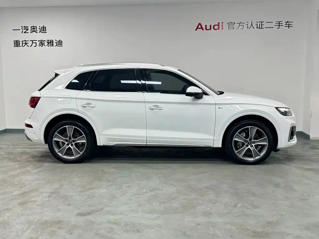 Audi Q5L — фото 3