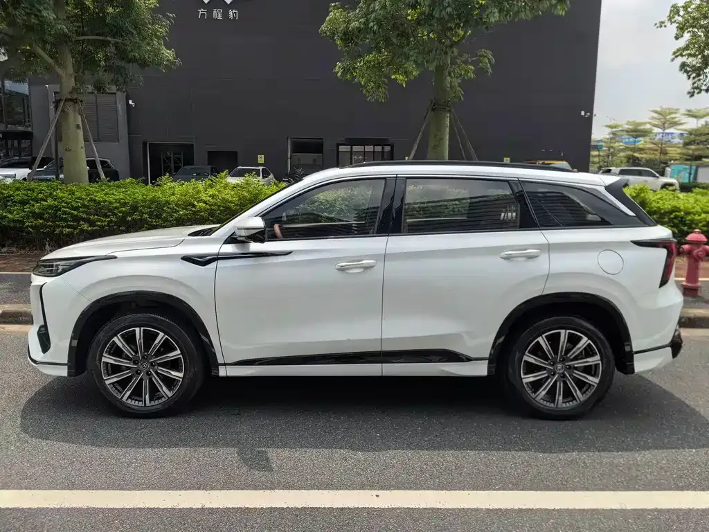 Changan CS75 PLUS — фото 10