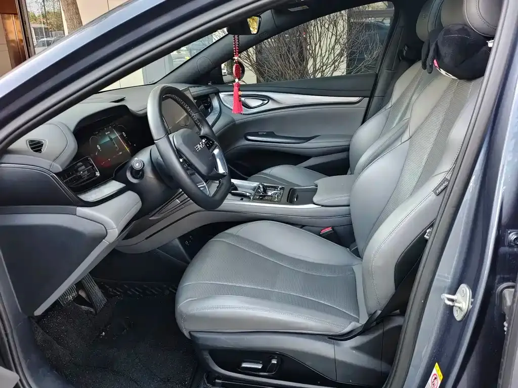 BYD Seal — фото 4