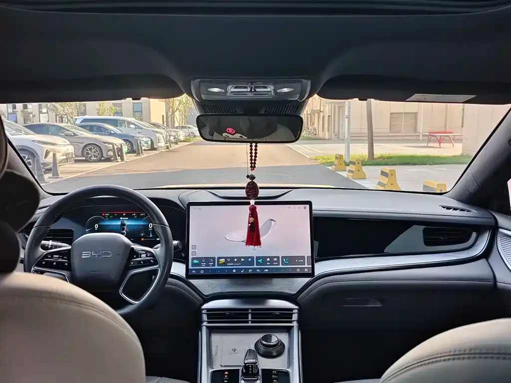 BYD Seal — фото 2