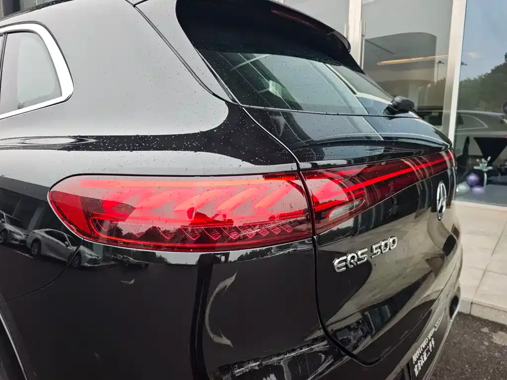 Mercedes-Benz EQS SUV — фото 8