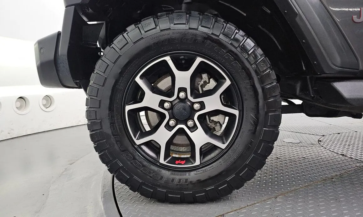 Jeep Wrangler — фото 9