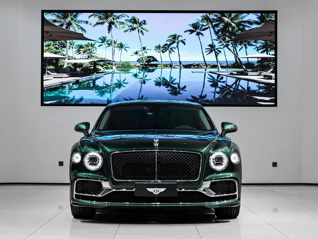 Bentley Flying Spur — фото 4