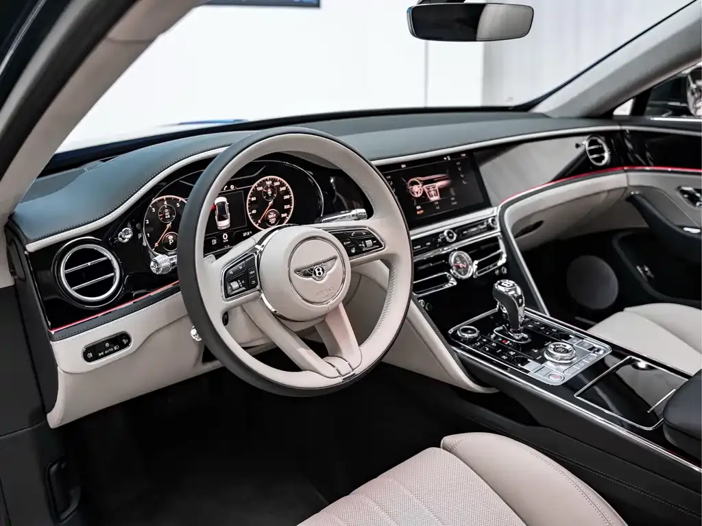 Bentley Flying Spur — фото 3