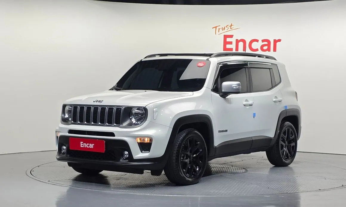 Jeep Renegade — фото 1