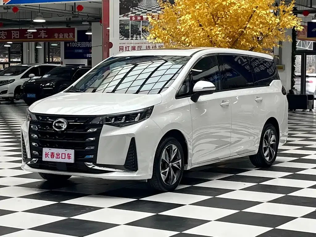GAC Motor Trumpchi M6 — фото 1