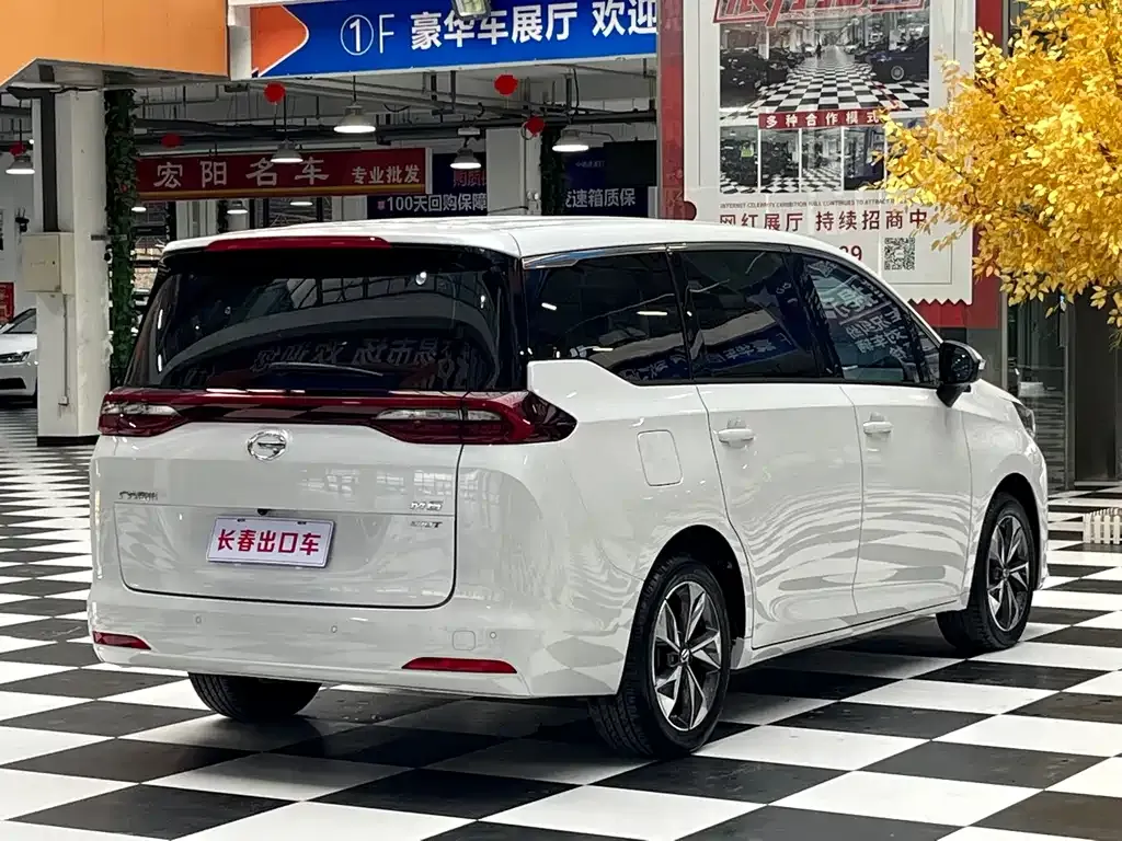 GAC Motor Trumpchi M6 — фото 8