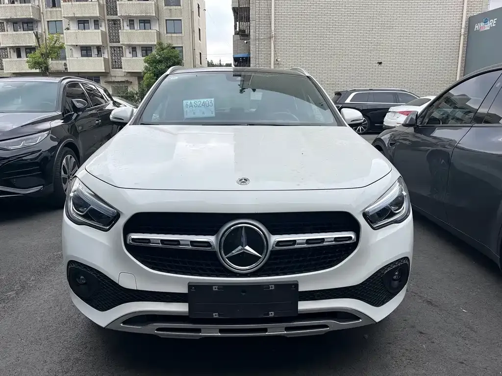 Mercedes-Benz GLA — фото 6