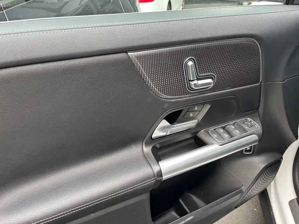 Mercedes-Benz GLA — фото 5
