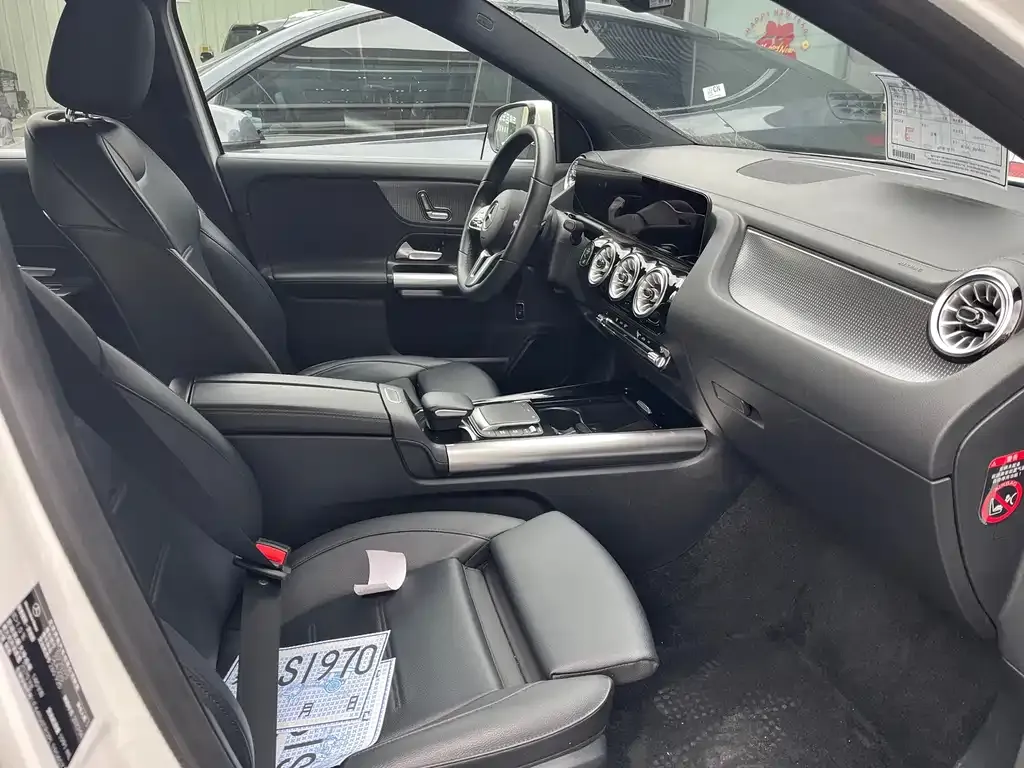 Mercedes-Benz GLA — фото 3