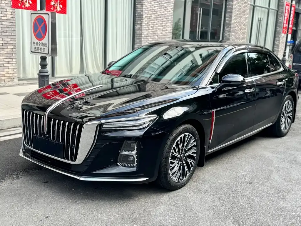 Hongqi H5 — фото 1