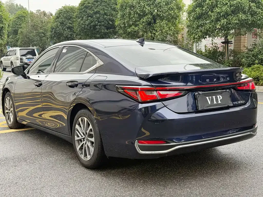 Lexus ES — фото 2