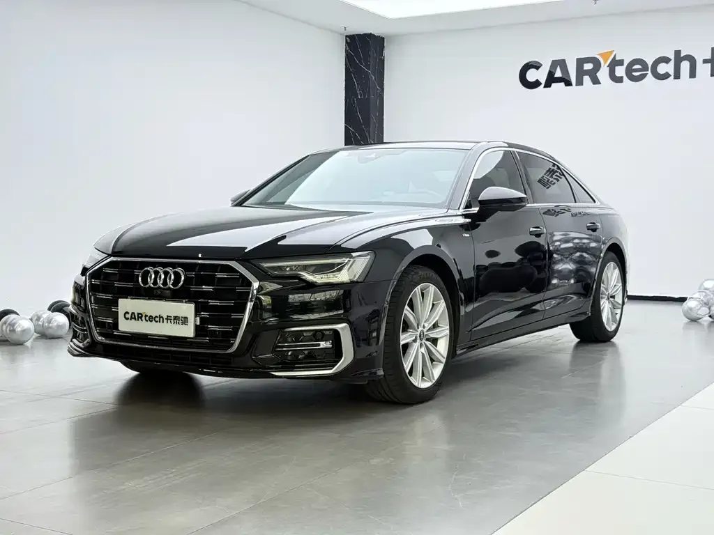 Audi A6L — фото 1