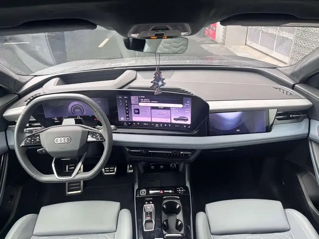 Audi Q6L e-tron — фото 7
