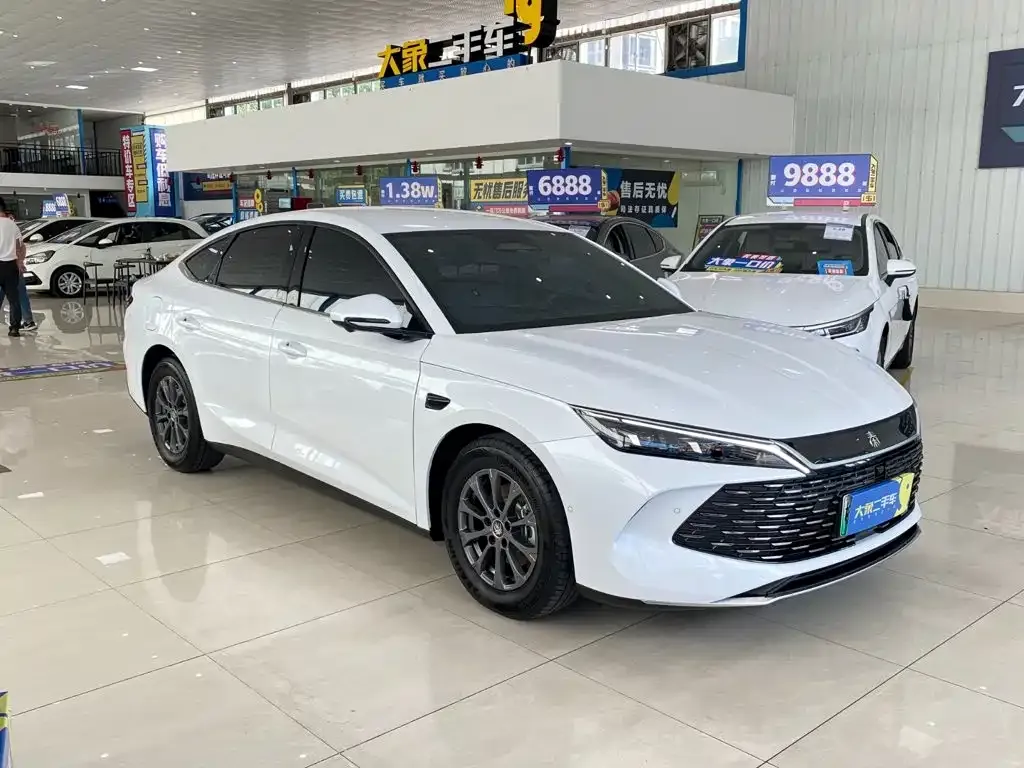 BYD Qin L — фото 6