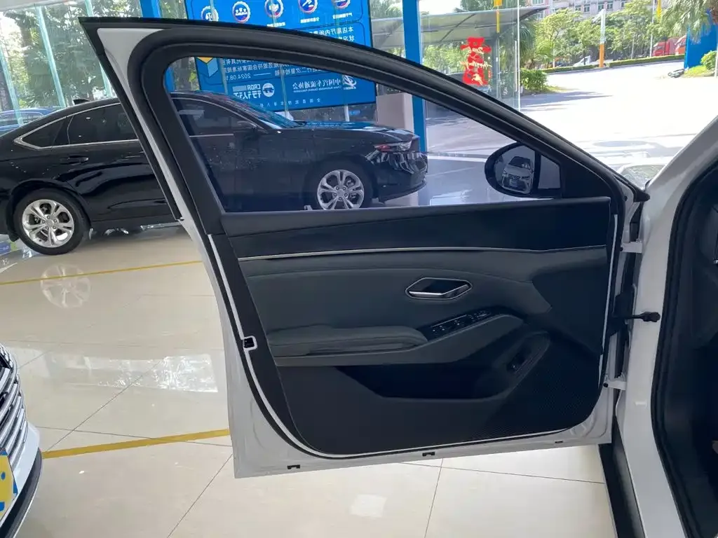 BYD Qin L — фото 10