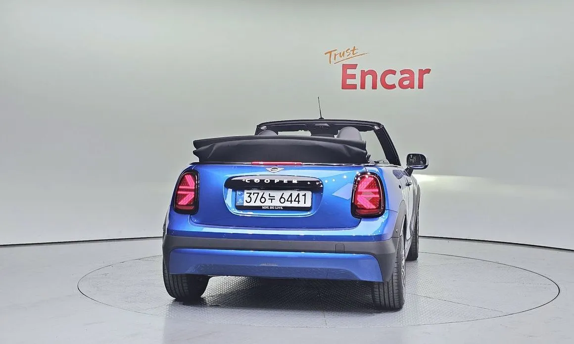Mini Cooper Convertible — фото 3