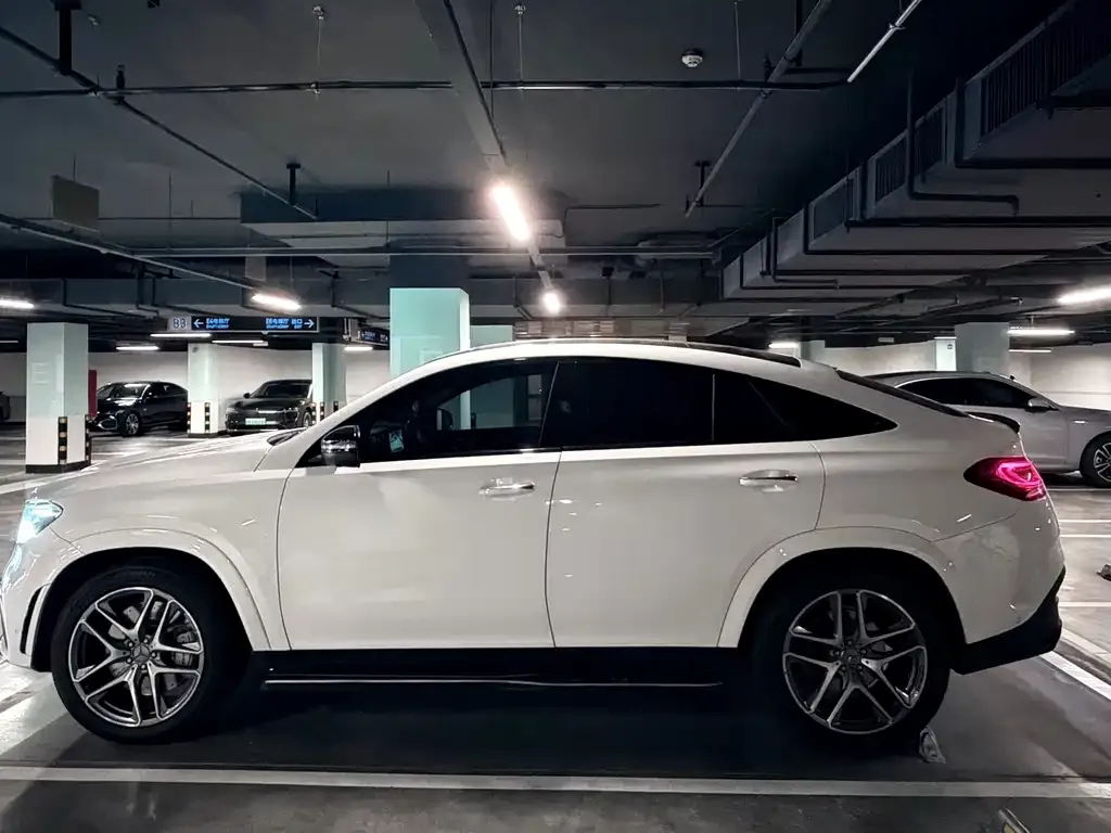 Mercedes-Benz GLE Coupe AMG — фото 5