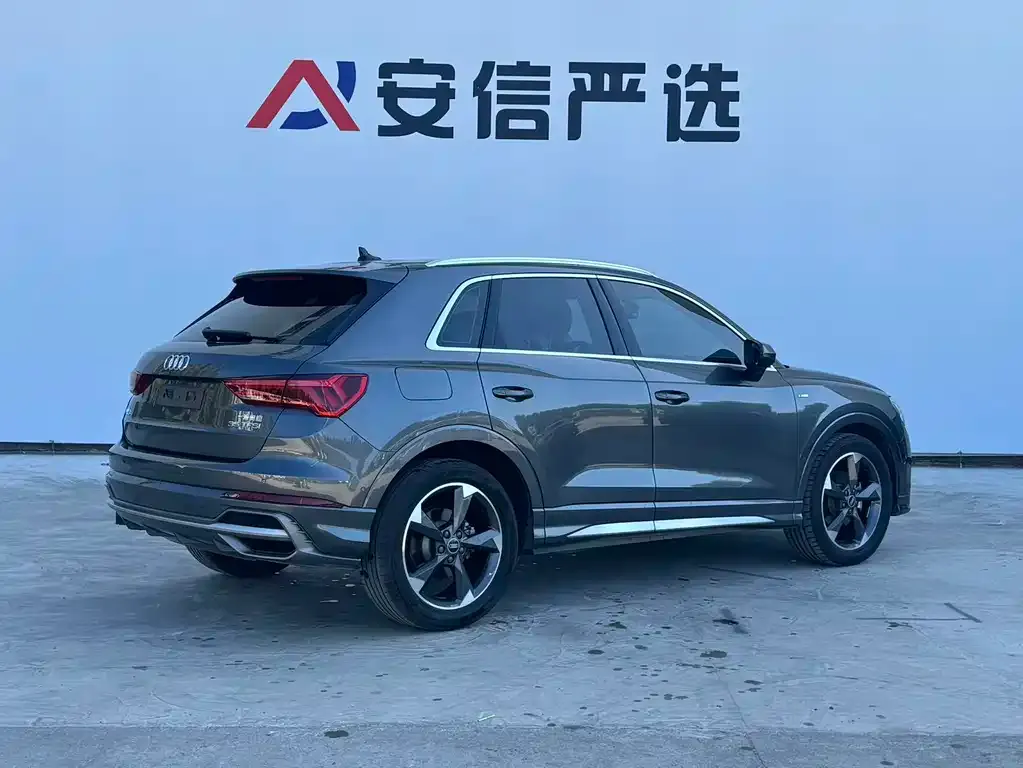 Audi Q3 — фото 6