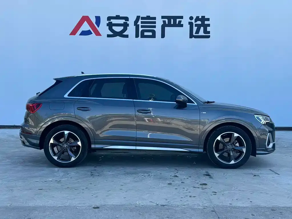 Audi Q3 — фото 10