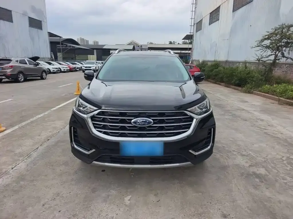 Ford Edge — фото 7