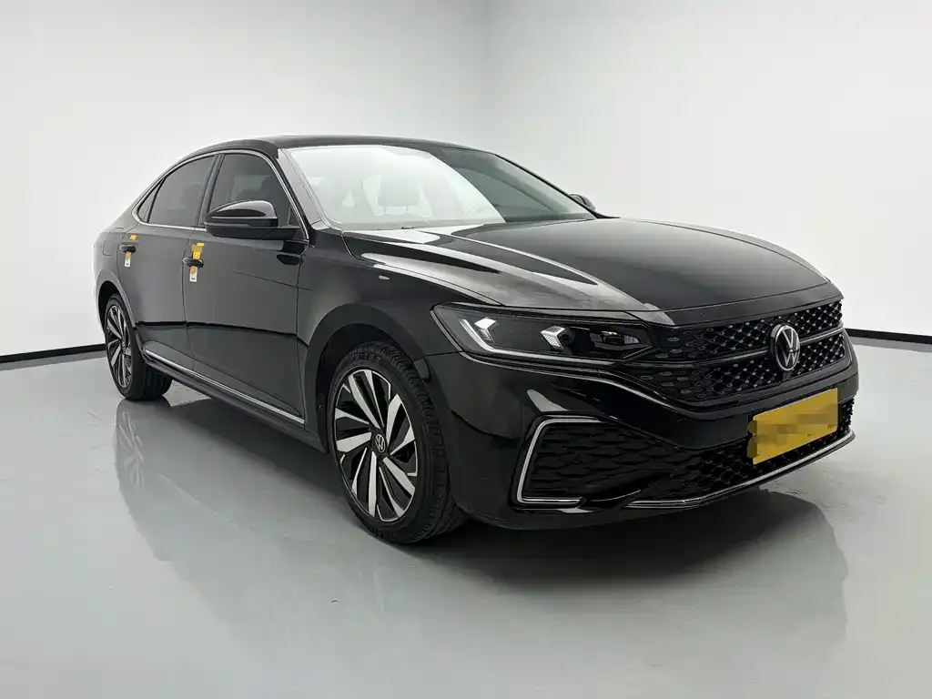 Volkswagen Passat — фото 6