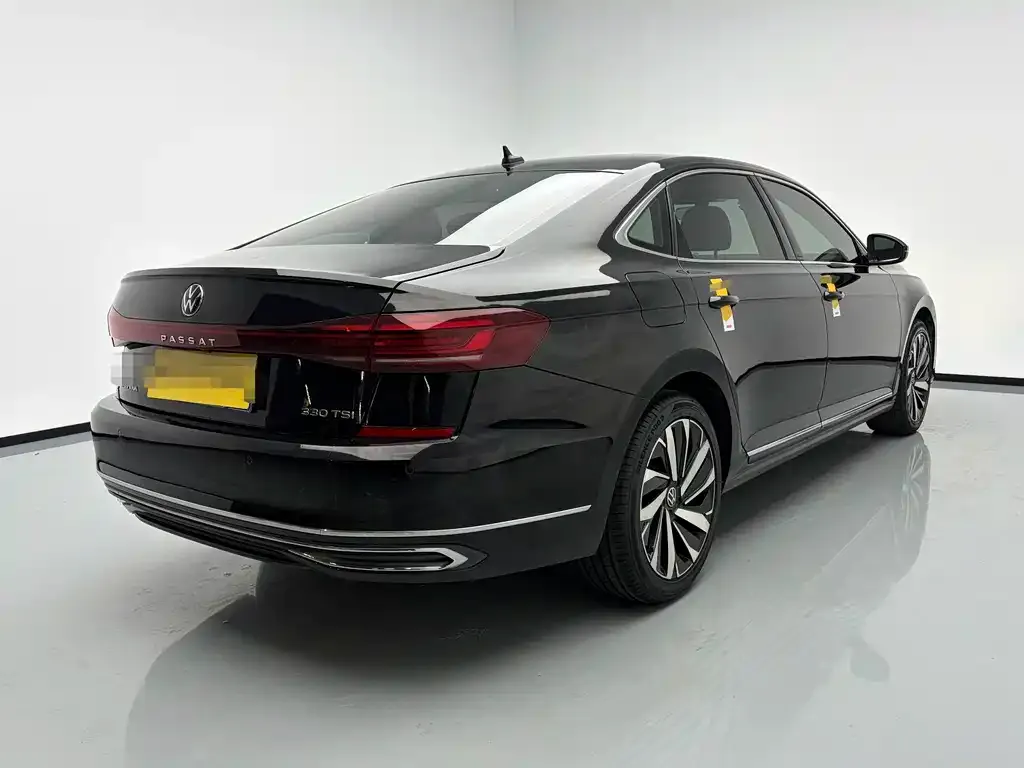 Volkswagen Passat — фото 10