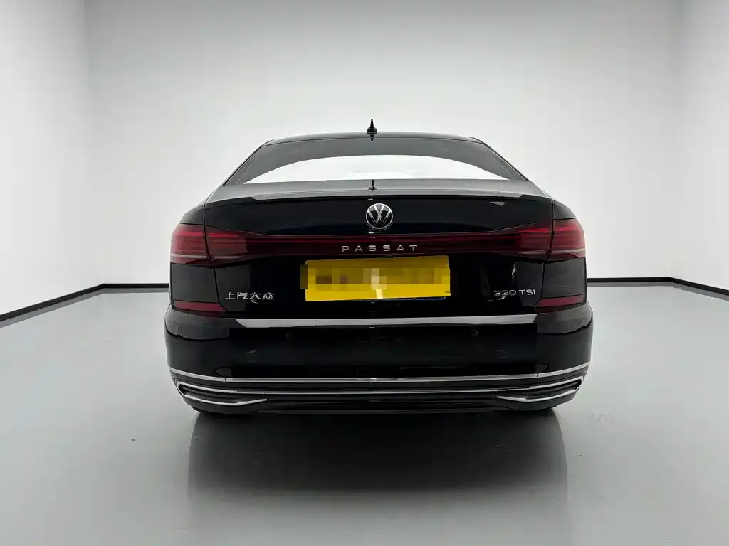 Volkswagen Passat — фото 8
