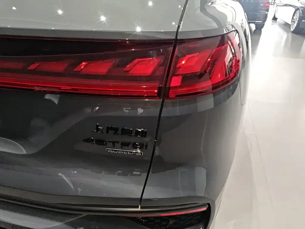 Audi Q6 — фото 9
