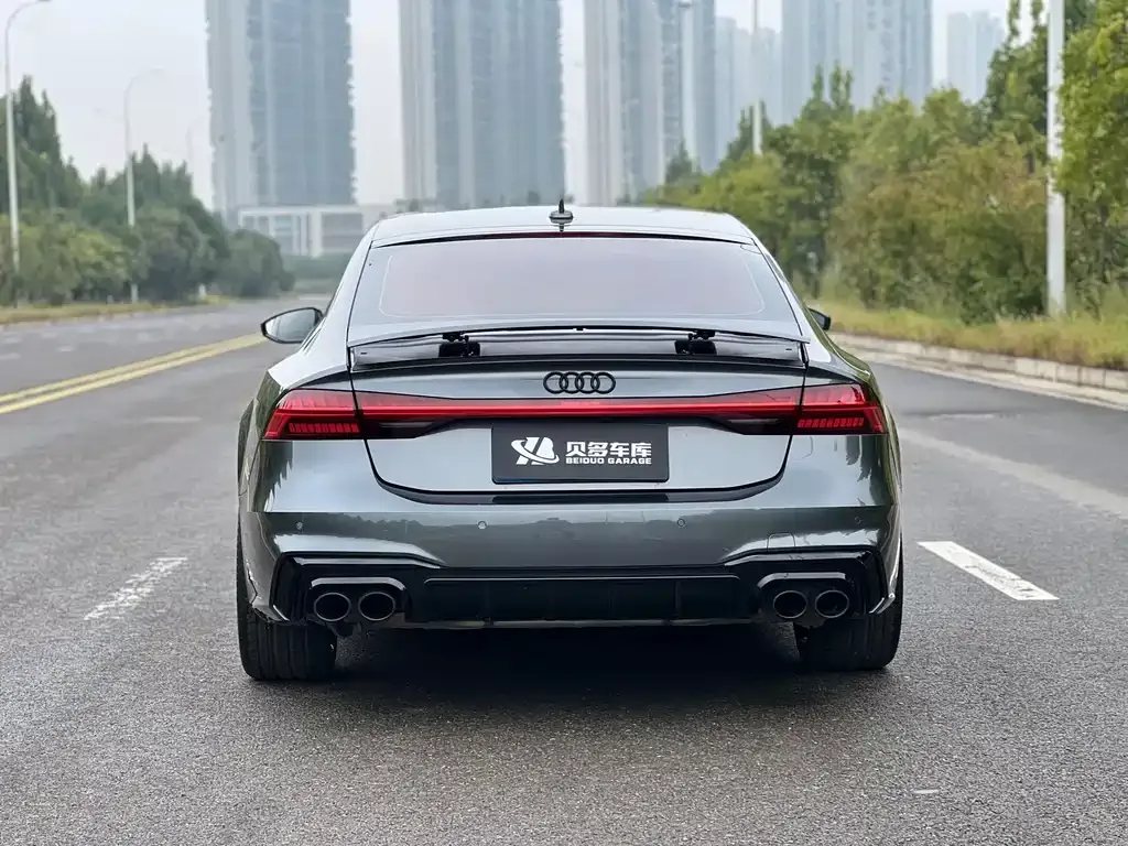 Audi A7 — фото 4