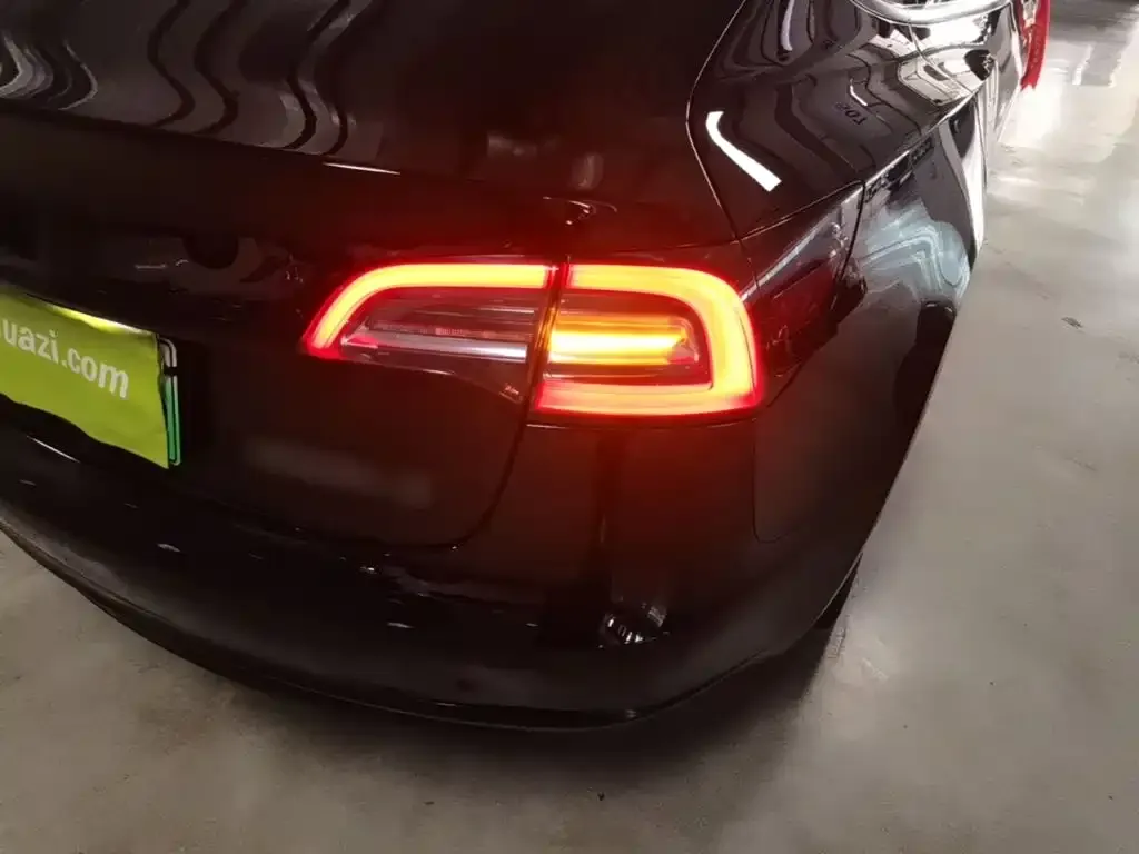 Tesla Model 3 — фото 6