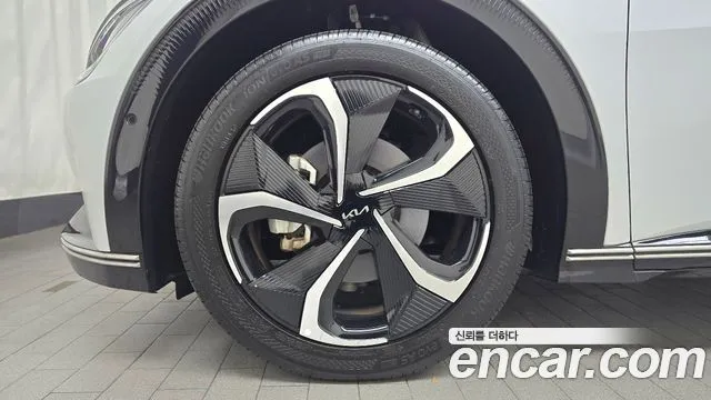 Kia EV6 — фото 4