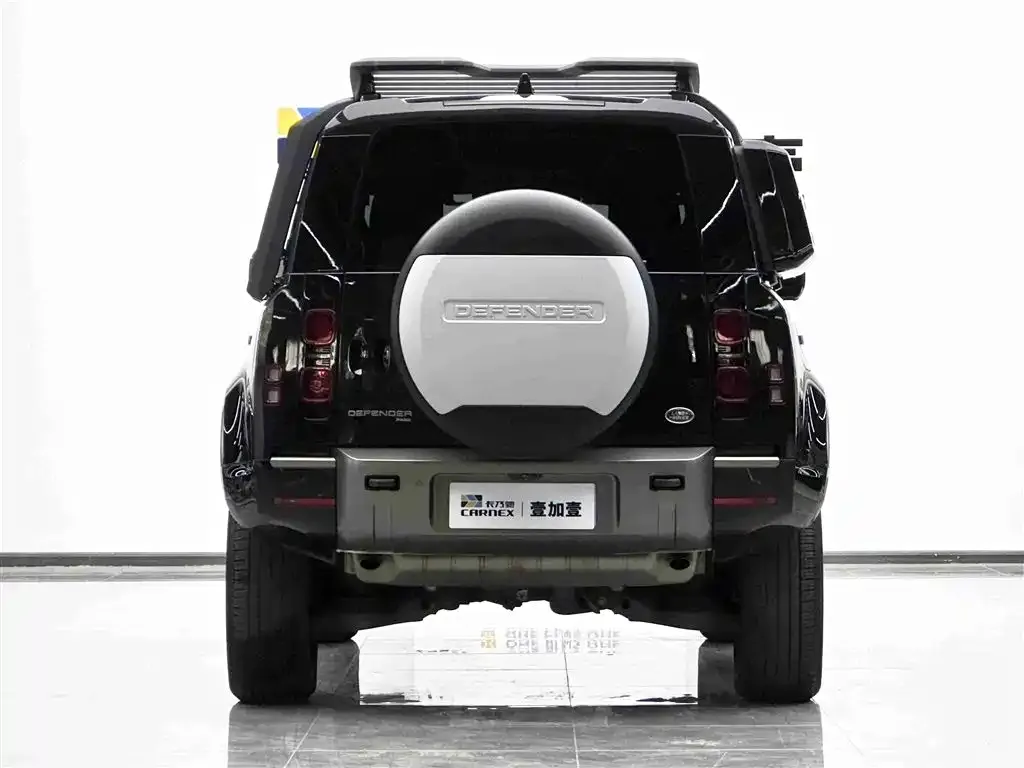 Land Rover Defender — фото 10