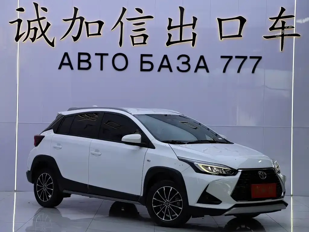 Toyota Yaris L — фото 6